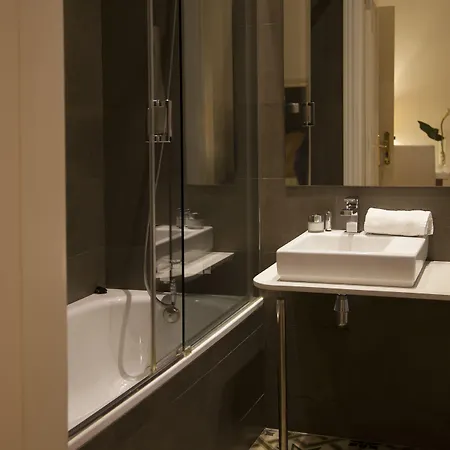 Goya Guest house